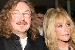 «Две легенды»: Алла Пугачева станцевала с Игорем Николаевым