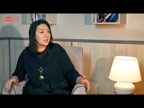 Нажми и смотри