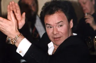 «Какой мужчина!» Екатерина Семенова показала, как выглядит автор песни «Яблоки на снегу» Михаил Муромов «Какой мужчина!» Екатерина Семенова показала, как выглядит автор песни «Яблоки на снегу» Михаил Муромов