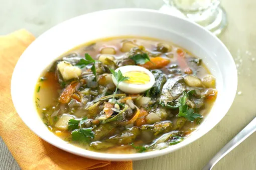 Майские щи из молодой крапивы: вкусно, дешево, полезно Майские щи из молодой крапивы: вкусно, дешево, полезно