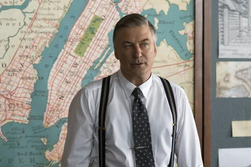 «Грузовик размером с кита»: Алек Болдуин разбил автомобиль жены «Грузовик размером с кита»: Алек Болдуин разбил автомобиль жены