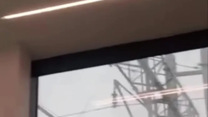 Нажми и смотри