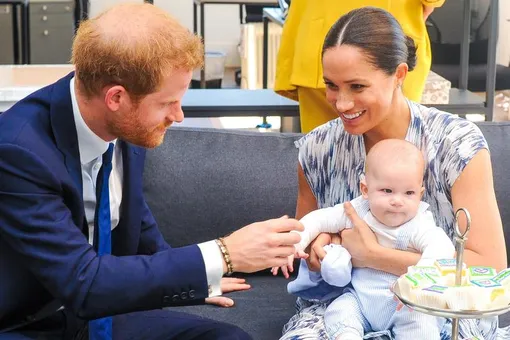 Очень скромно: стали известны подробности празднования четвёртого дня рождения сына Гарри и Меган