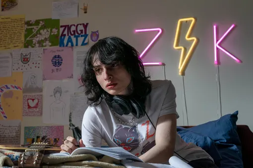 «Это какая-то эпидемия»: звезда сериала «Очень странные дела» Финн Вулфхард попрощался с кудрями