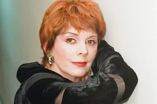 Защитилась смехом от страданий. Жизнь Клары Новиковой