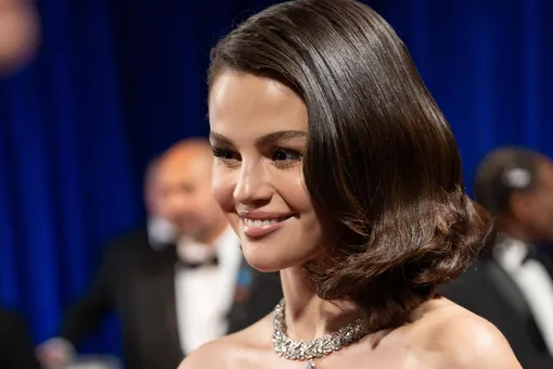 Селена Гомес показала фигуру в купальнике на девичнике перед свадьбой