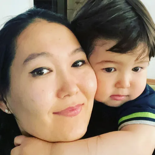 Дочь Александры Буратаевой Алтана с внуком телеведущей Дарсеном