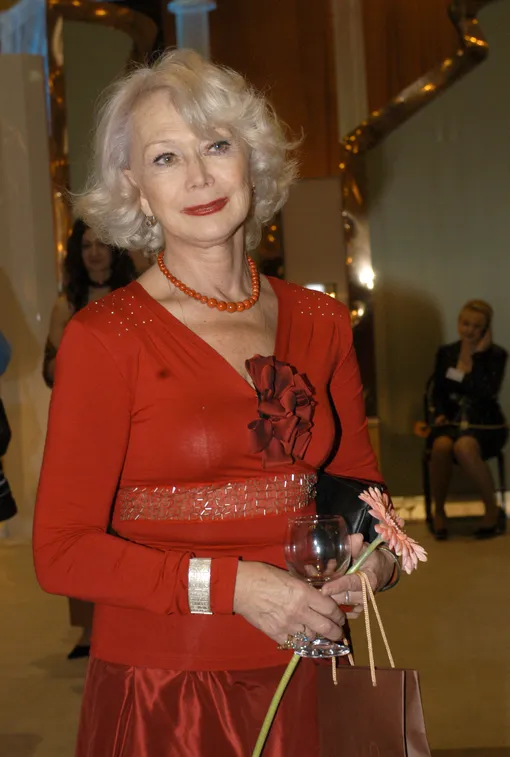 Светлана Немоляева Светлана Немоляева