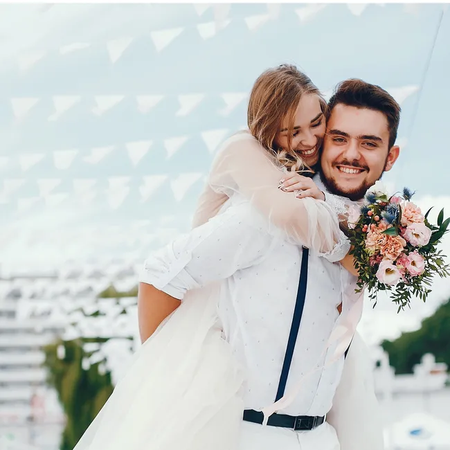 «Дорого-богато» больше не в моде: 6 свадебных трендов, которые актуальны сейчас