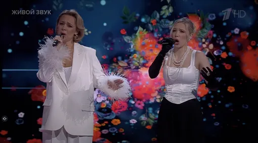 Ксения Гирина и Олеся Мирошниченко