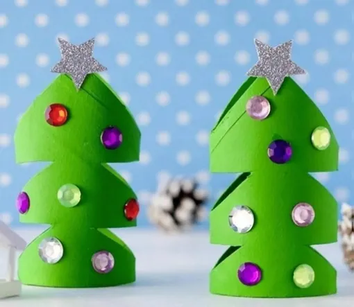 Ёлка с шариками Ёлка с шариками