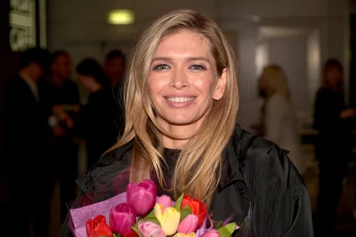 20-летняя дочь Веры Брежневой устроила фотосессию в микробикини 20-летняя дочь Веры Брежневой устроила фотосессию в микробикини