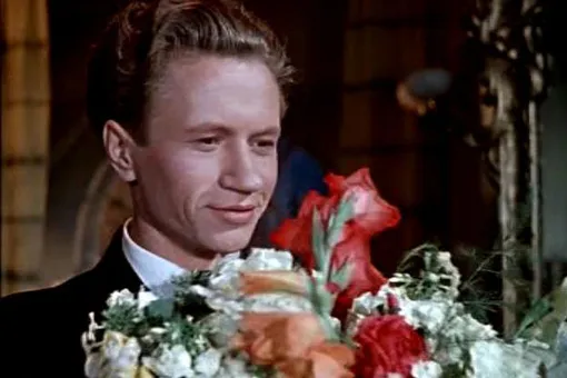 Дочь Леонида Быкова рассказала, что ради мести отцу ее брата поместили в психиатрическую клинику Дочь Леонида Быкова рассказала, что ради мести отцу ее брата поместили в психиатрическую клинику