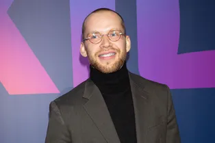 Звезда шоу «Холостяк» Антон Криворотов встречается с бывшей женой Сергея Шнурова