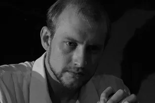 Актер Максим Фатеев, обвиненный в домогательствах к 14-летнему подростку, оставил предсмертную записку