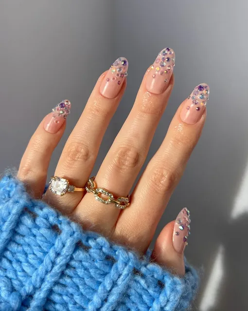 новый год 2026 идеи маникюра