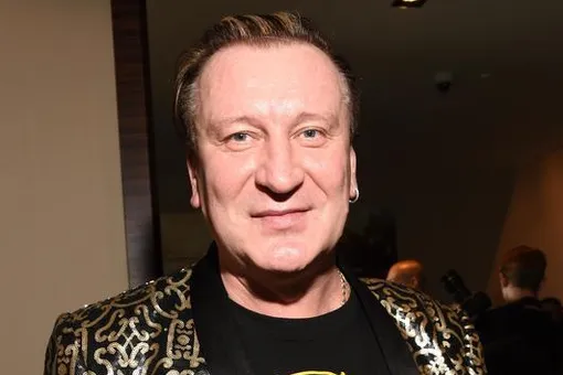 «Совершаю ошибки, как ребёнок»: Сергей Пенкин о личной жизни «Совершаю ошибки, как ребёнок»: Сергей Пенкин о личной жизни