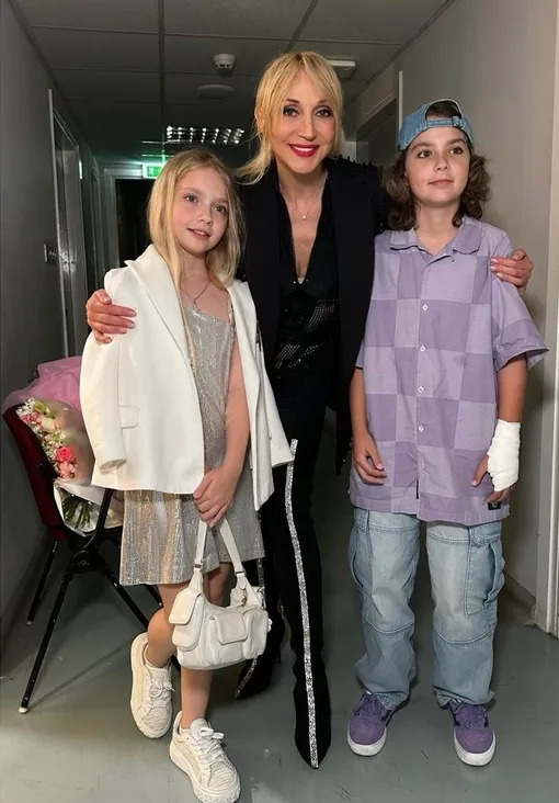 Лиза и Гарри Галкины со старшей сестрой Кристиной Орбакайте