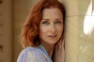 Тайное венчание и «быстрый» декрет: 9 интересных фактов про Екатерину Стулову