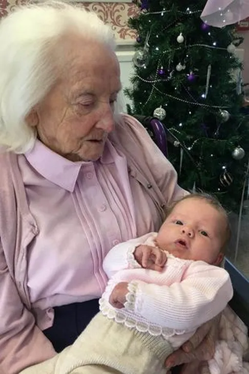 прабабушка и правнучка прабабушка и правнучка