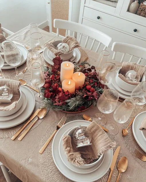 Венок из лапника на новогодний стол