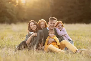 Для семей с детьми вводится новая выплата в России Для семей с детьми вводится новая выплата в России