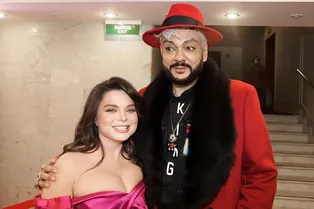 «Сказочный остров»: Наташа Королёва показала, как выглядит ночью двор Филиппа Киркорова «Сказочный остров»: Наташа Королёва показала, как выглядит ночью двор Филиппа Киркорова