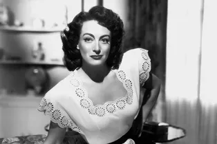 Не делайте так! Как актриса Джоан Кроуфорд рисковала зрением ради блеска в глазах?