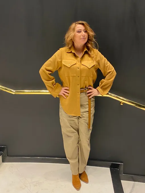 Алена Апина впервые вышла в свет после госпитализации Алена Апина впервые вышла в свет после госпитализации