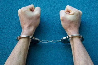 Госдума приняла закон о пожизненном заключении для педофилов