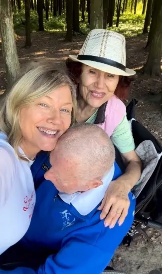 Наталья Стефаненко с родителями