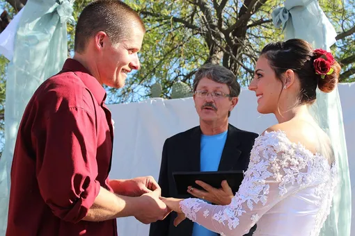 Хейли шесть лет прожила в браке с мужем, который многократно ей изменял