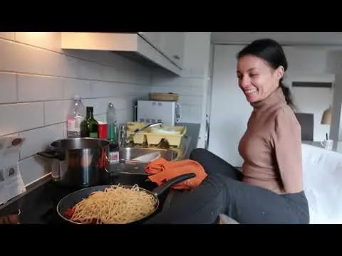 Нажми и смотри