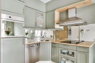 Чёрный, белый, красный: 7 цветов кухонных шкафов, о выборе которых многие сожалеют Чёрный, белый, красный: 7 цветов кухонных шкафов, о выборе которых многие сожалеют