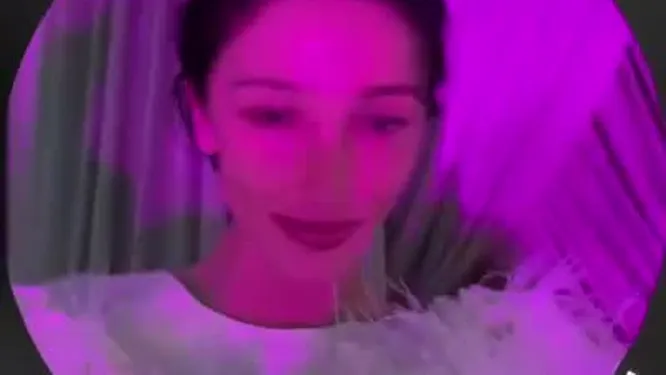 Нажми и смотри