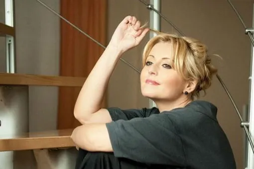 Анжелика Варум отказалась от исполнения песни «Зимняя вишня» Анжелика Варум отказалась от исполнения песни «Зимняя вишня»