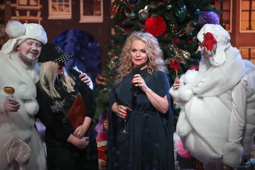 У Ларисы Долиной на Новый год плотный график