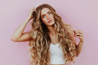 Почему голова сильно чешется в жару