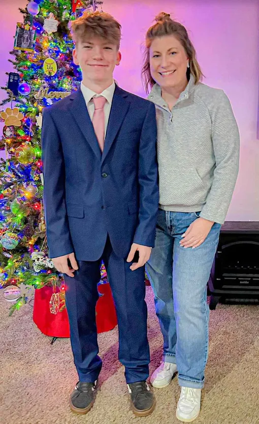 Кейт Кроуфорд с сыном Кейт Кроуфорд с сыном