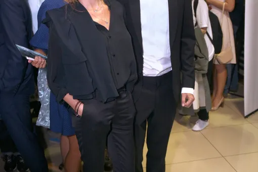 48-летняя Оксана Фандера поразила стройностью на премьере фильма сына 48-летняя Оксана Фандера поразила стройностью на премьере фильма сына