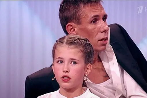 «Папа не пьет уже три года»: Девятилетняя дочь Алексея Панина об отце «Папа не пьет уже три года»: Девятилетняя дочь Алексея Панина об отце