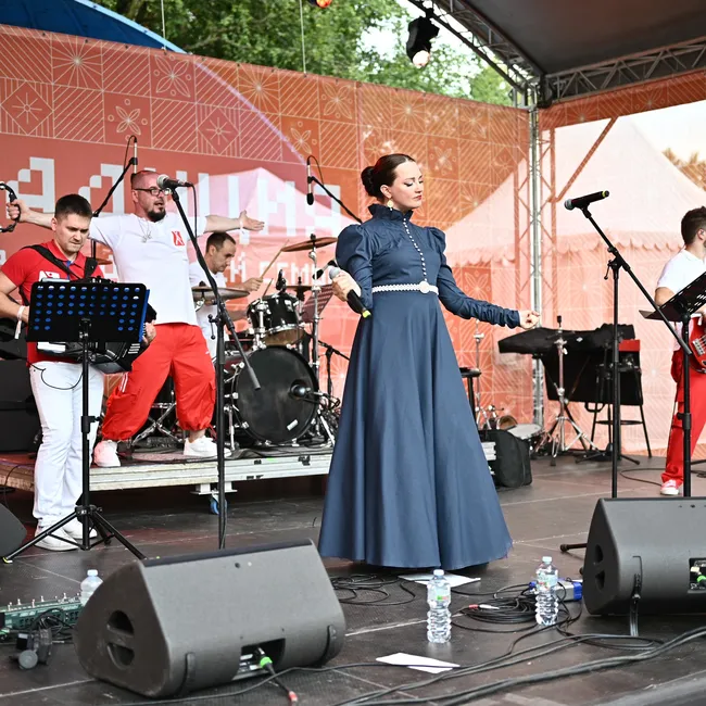 Концерты, спектакли, встречи с поэтами, мастер-классы: объявлена программа семейного фестиваля