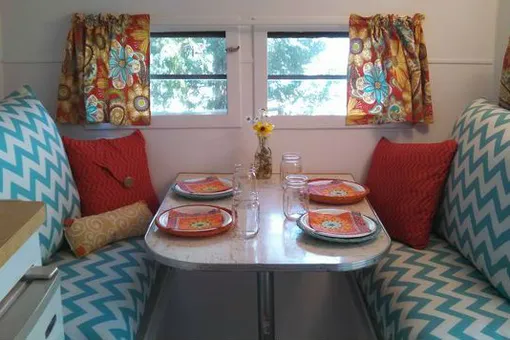 Как превратить старый фургон в милую спальню для внуков Как превратить старый фургон в милую спальню для внуков