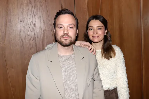 «Мой муж, мой любовник»: Лейсан Галимова выложила страстные фото с Алексеем Чадовым «Мой муж, мой любовник»: Лейсан Галимова выложила страстные фото с Алексеем Чадовым