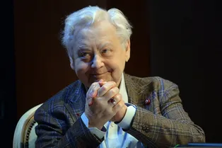 «Он замечательно сыграл про свою смерть»: сын и друзья Олега Табакова рассказали о его раке «Он замечательно сыграл про свою смерть»: сын и друзья Олега Табакова рассказали о его раке