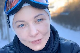 «Вы на одно лицо»: Дарья Повереннова выложила детское и новое фото с мамой-актрисой