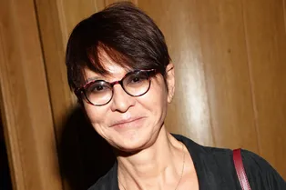 «Безупречная фигура»: 66-летняя Ирина Хакамада позирует в купальнике