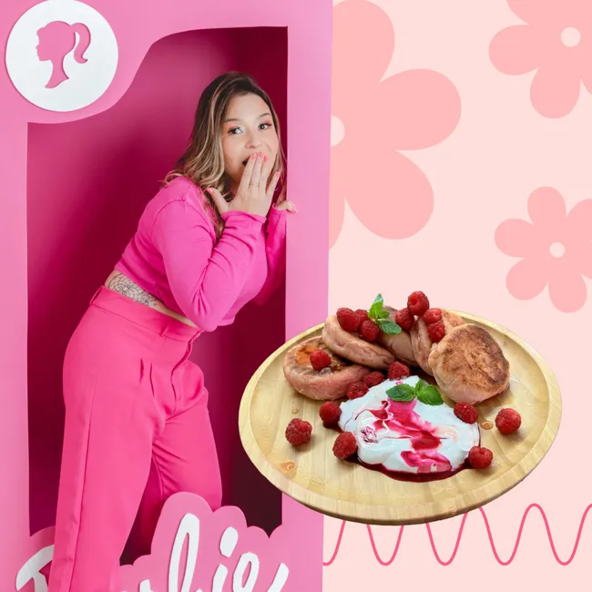 Завтрак в стиле Барби: готовим розовые сырники с малиной