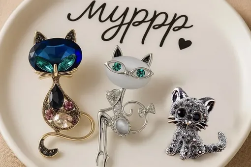 Котёнок Гав вдохновил дизайнеров на создание украшений в форме популярного продукта Котёнок Гав вдохновил дизайнеров на создание украшений в форме популярного продукта