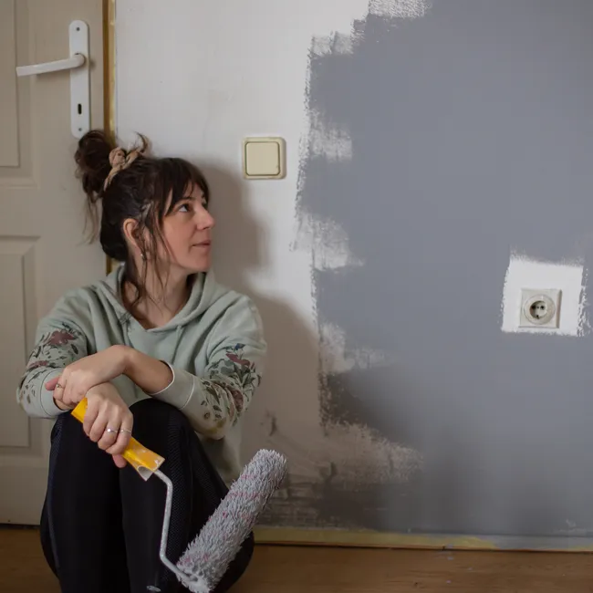 Так не надо! 10 последствий самостоятельного ремонта, которые вы можете заметить только через год